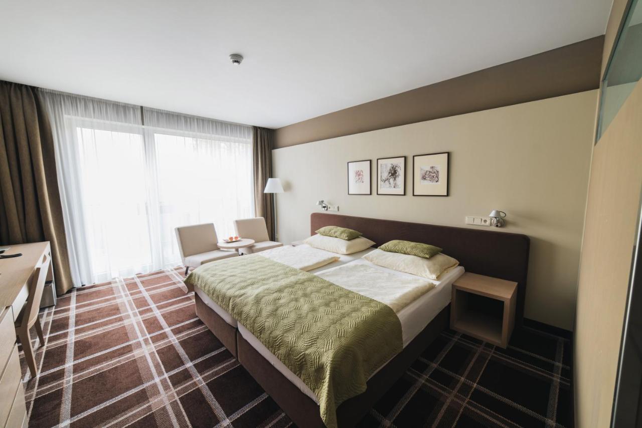 Hotel Split Kadan Ngoại thất bức ảnh